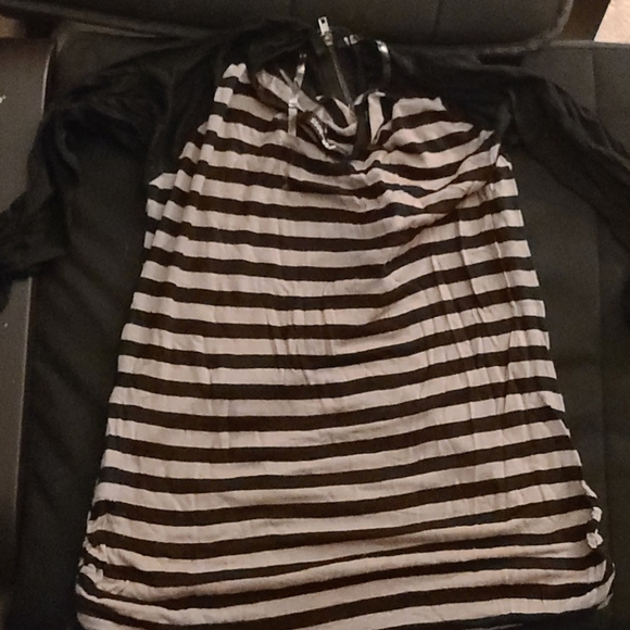 Shirt - Picture 1 of 2